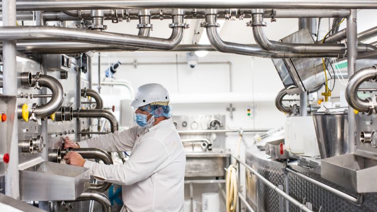 Roth-Monroe01-Emmi-Roth