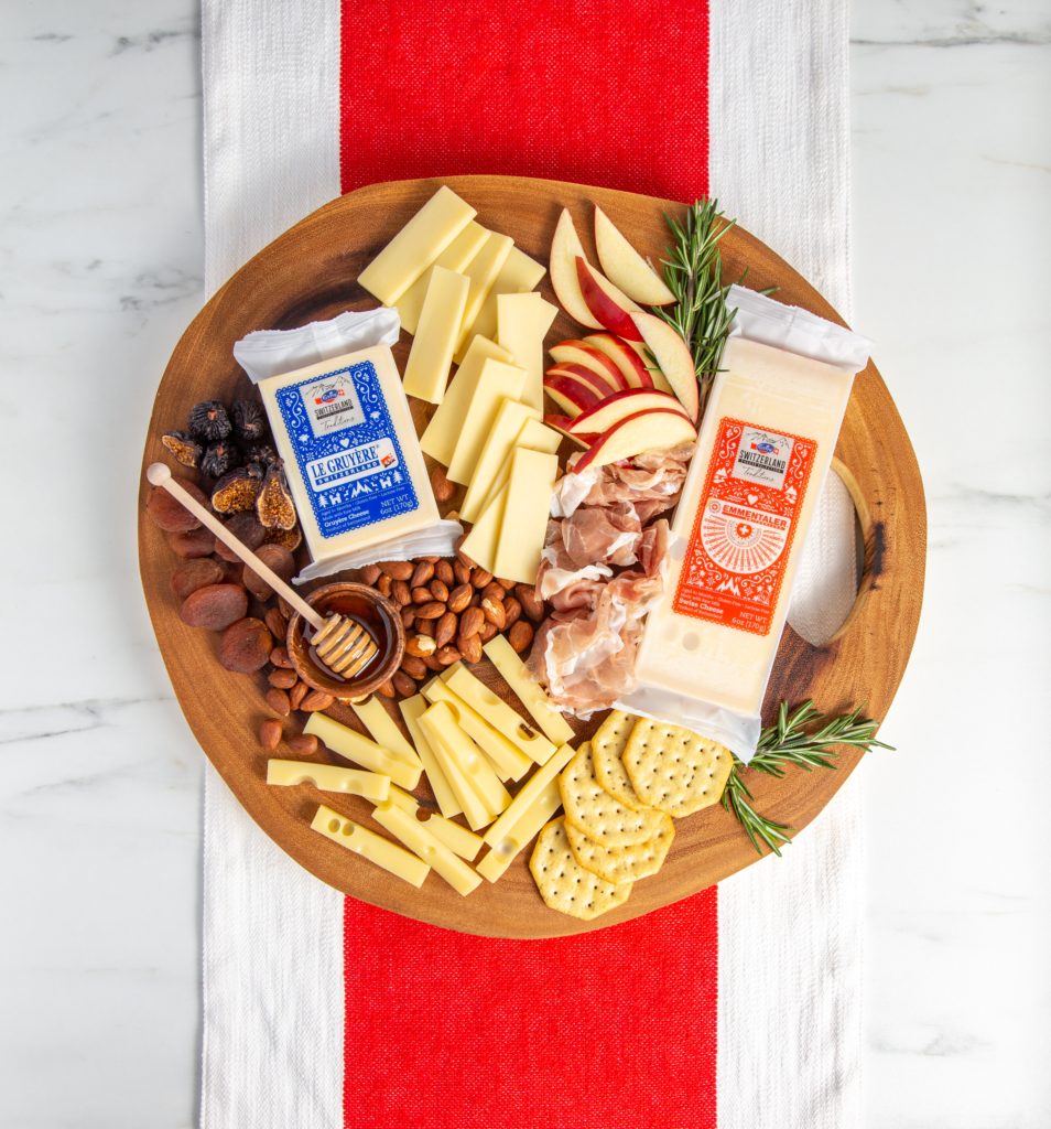 EMMI_Beauty_Pairings_Cheeseboard_Traditions2020_Gruyere_Emmentaler_6072 Emmi Roth